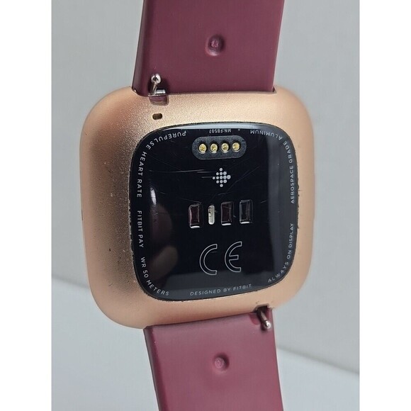 Fitbit Versa 2 Smartwatch Rose Gold 40mm Alexa WR50M Always On Display W/Charger - Picture 10 of 10